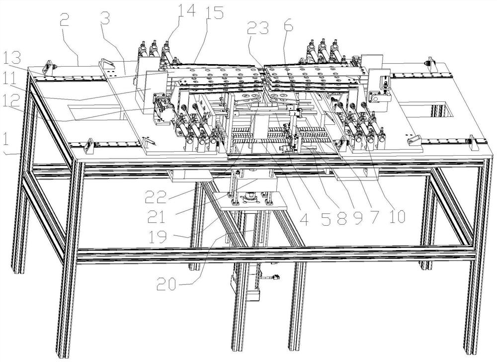 Folding device convenient for production of safe air bag of automobile and use method thereof