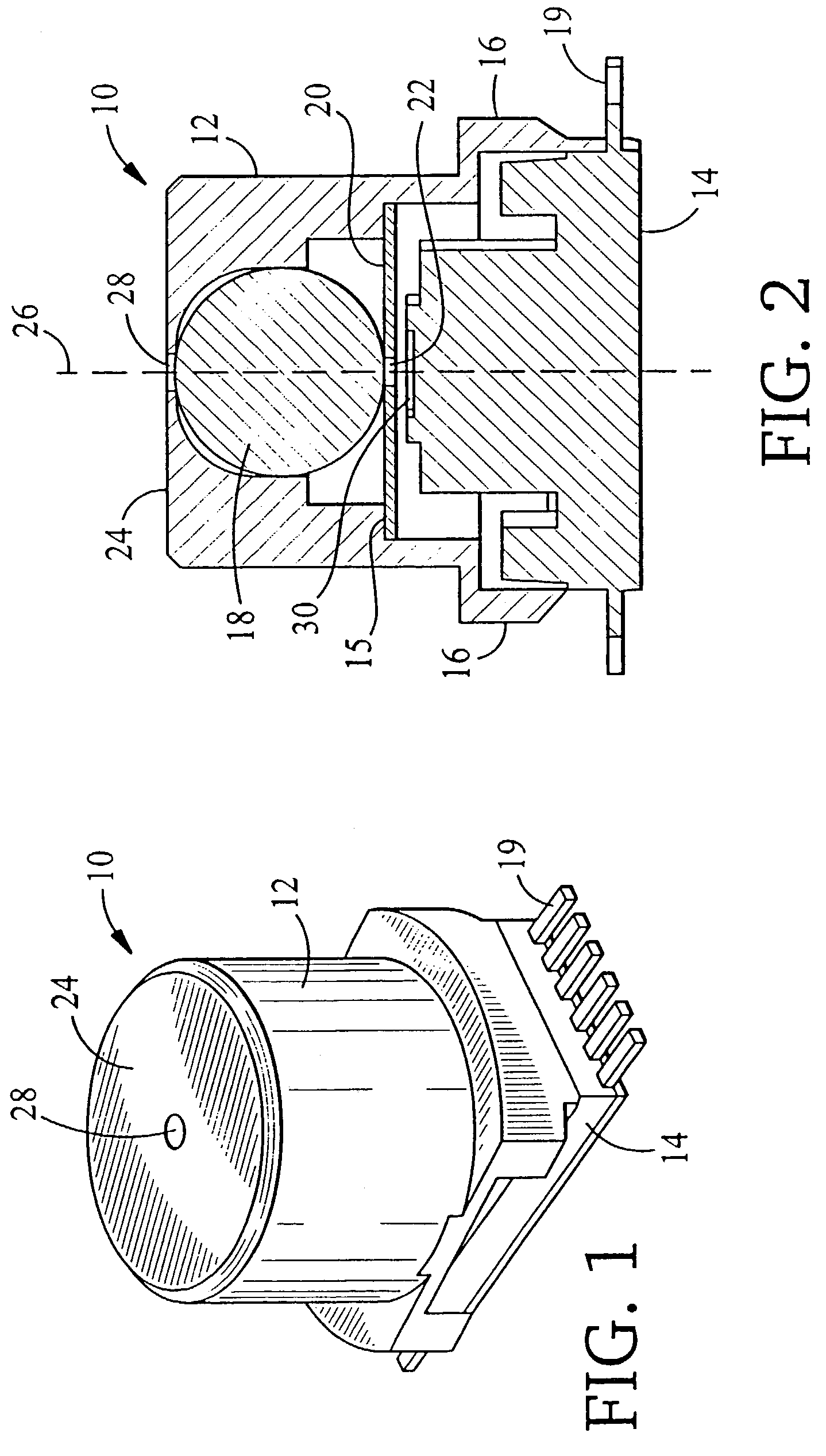 Optical apparatus for tracking a magnetic tape