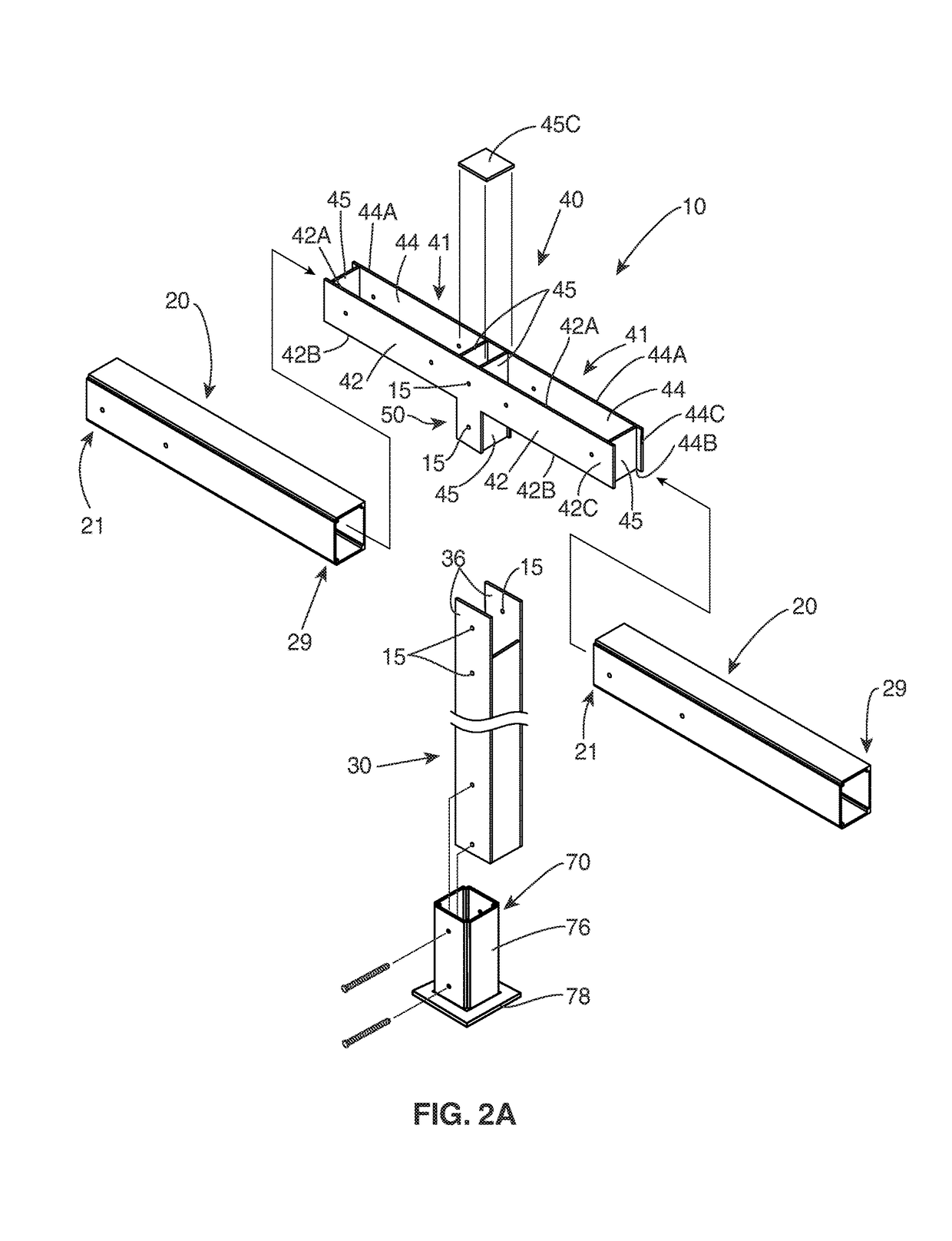 Screen support assembly with wide lateral support efficiency