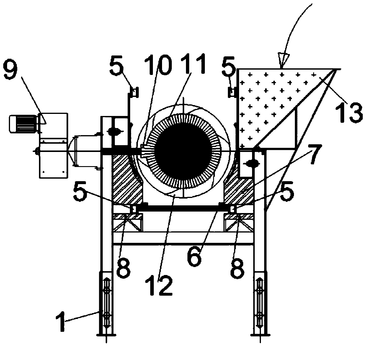 Uniform material distribution type conveyor