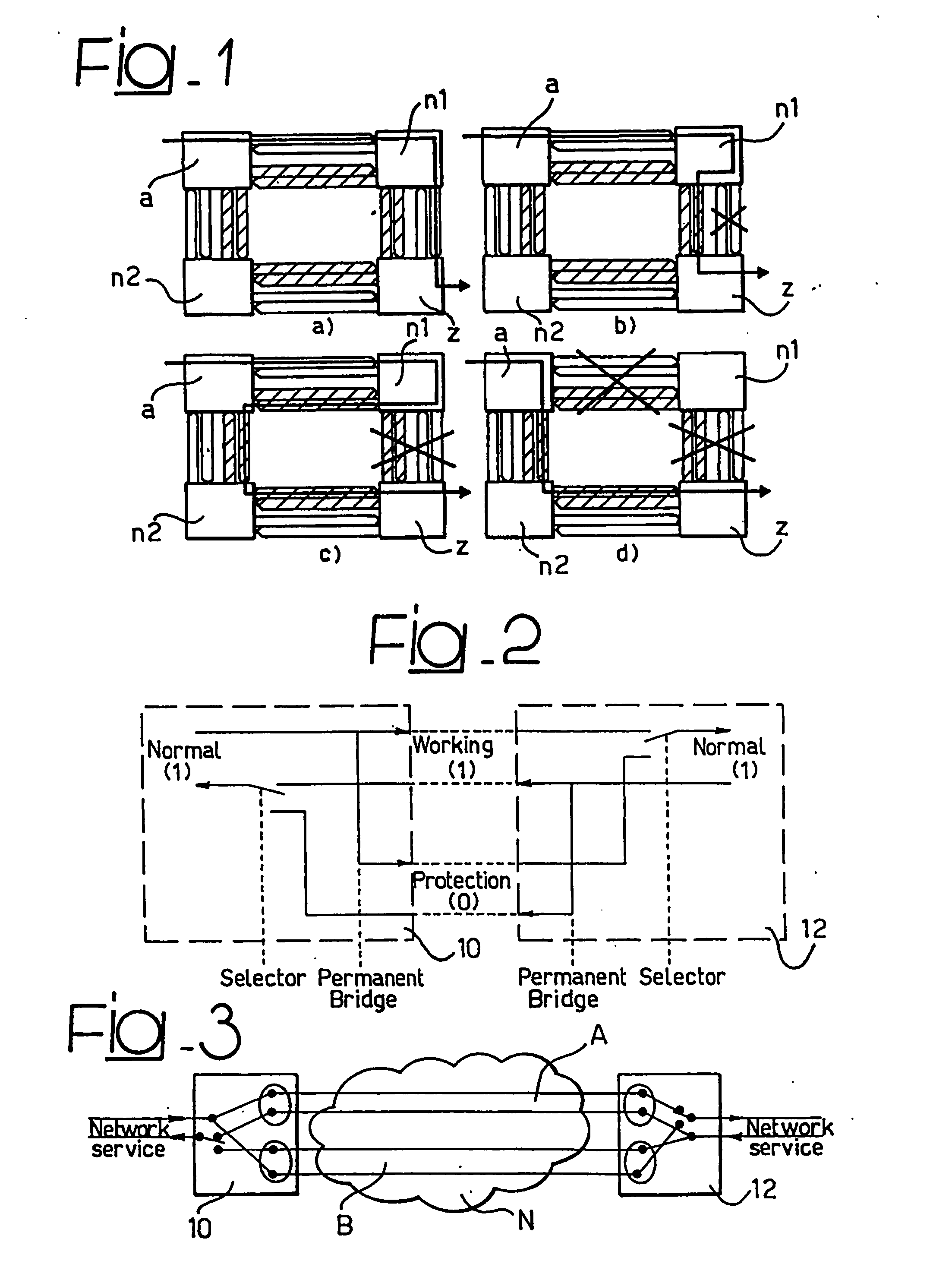 Method for providing extra-traffic paths with connection protection in a communication network, related network and computer program product therefor