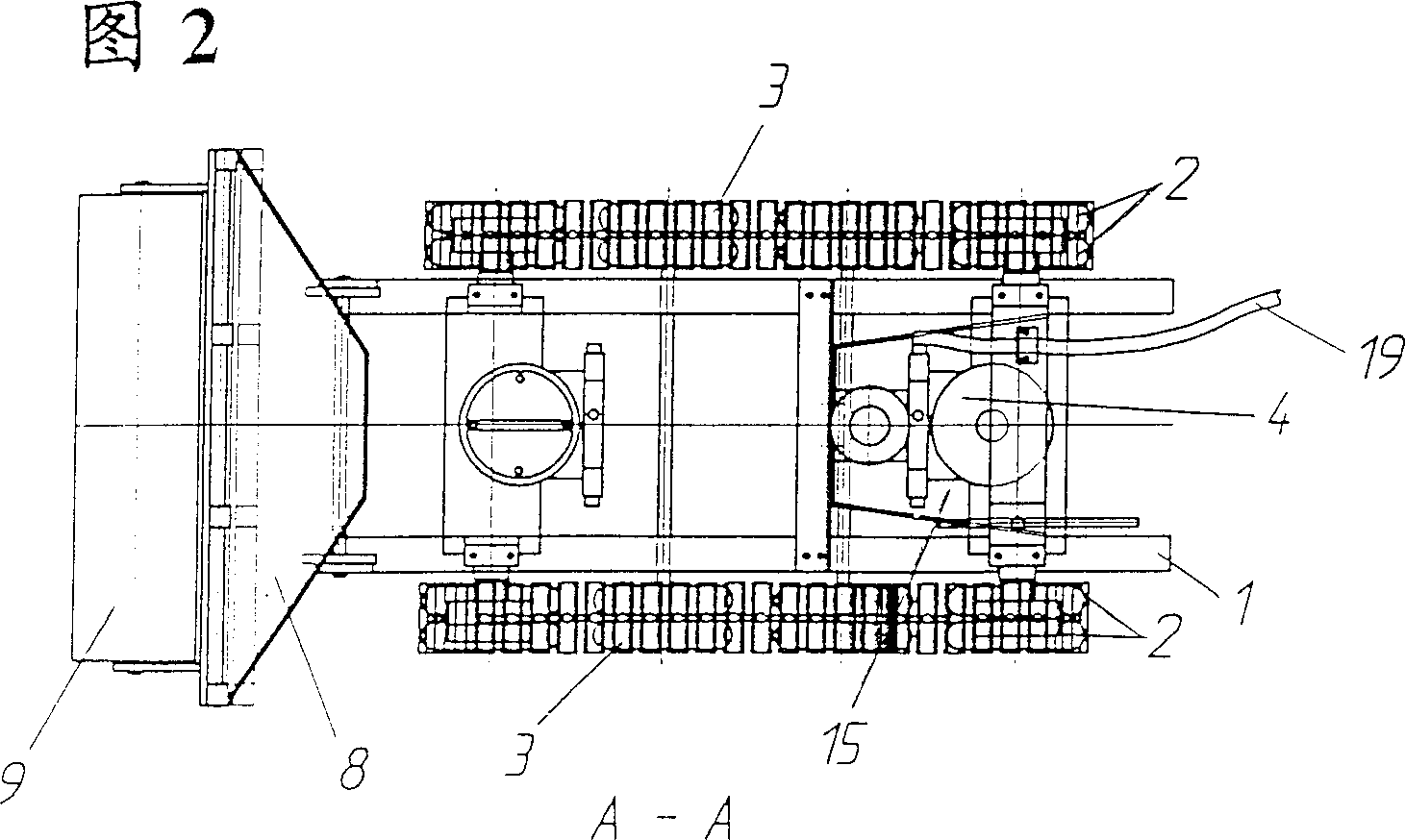 Method and device for cleaning bottoms of pools with sand beds