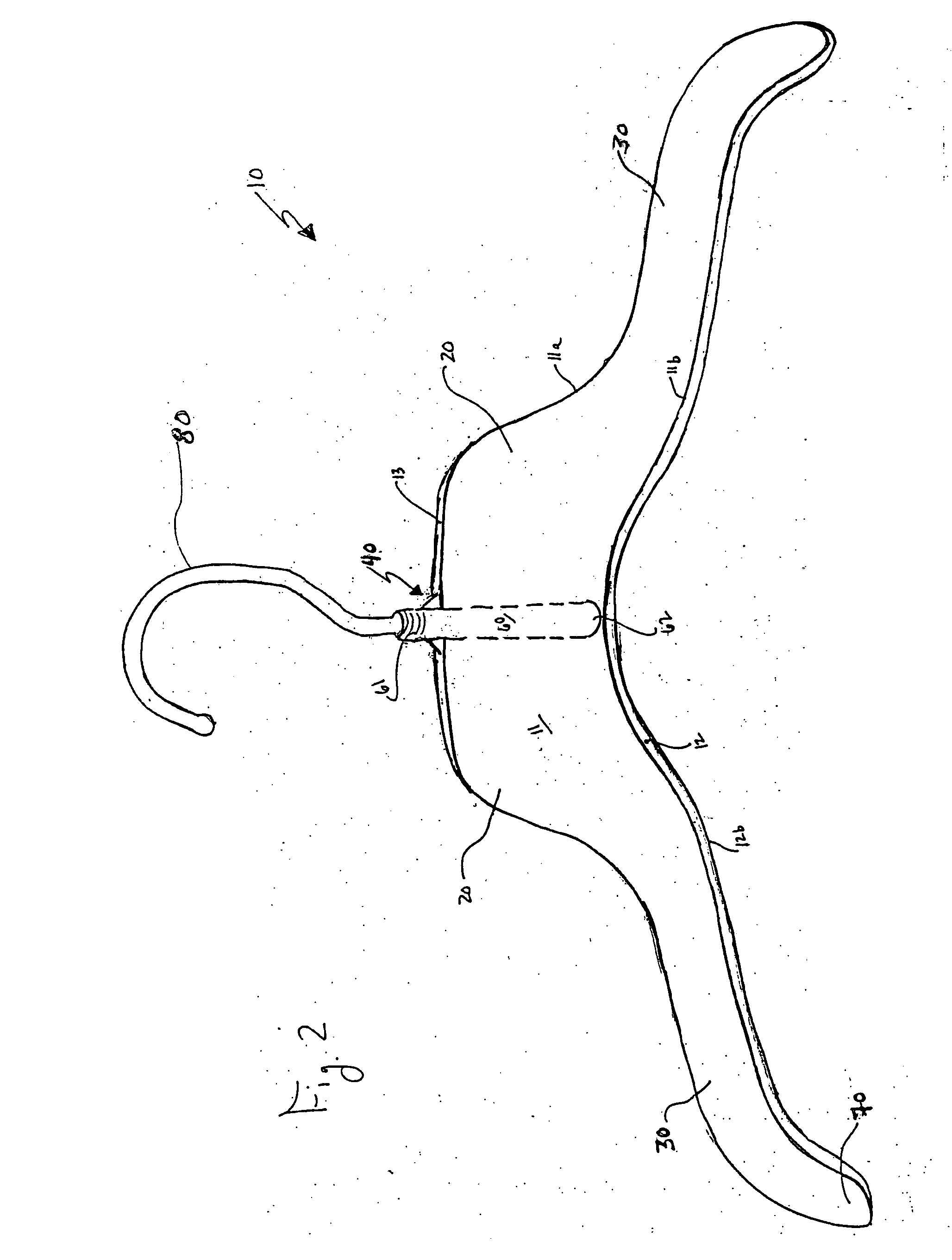 Garment hanger with central support rib