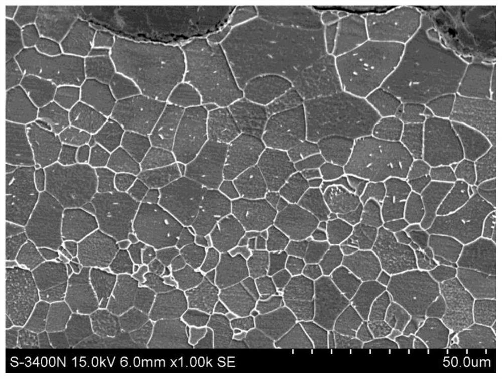 A kind of 700mpa hot-rolled trip-assisted dual-phase steel and its preparation method