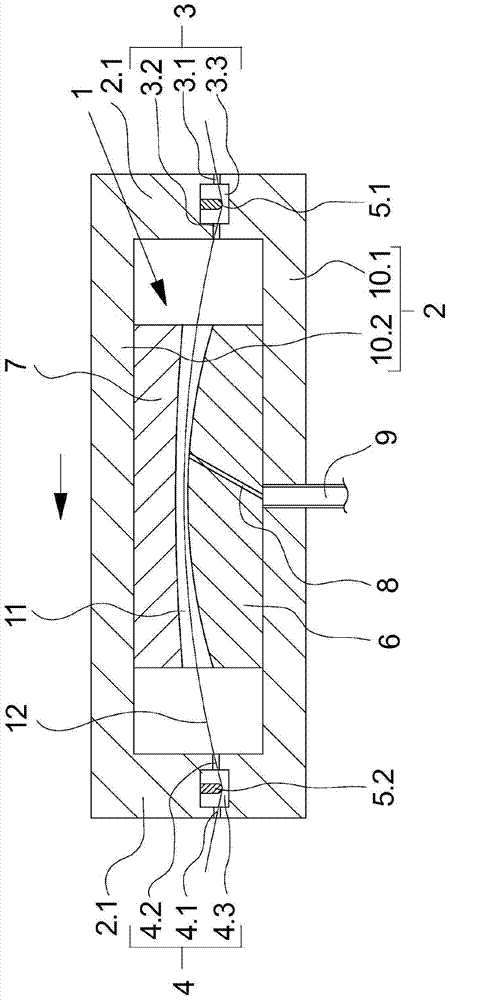 Device for treating a thread