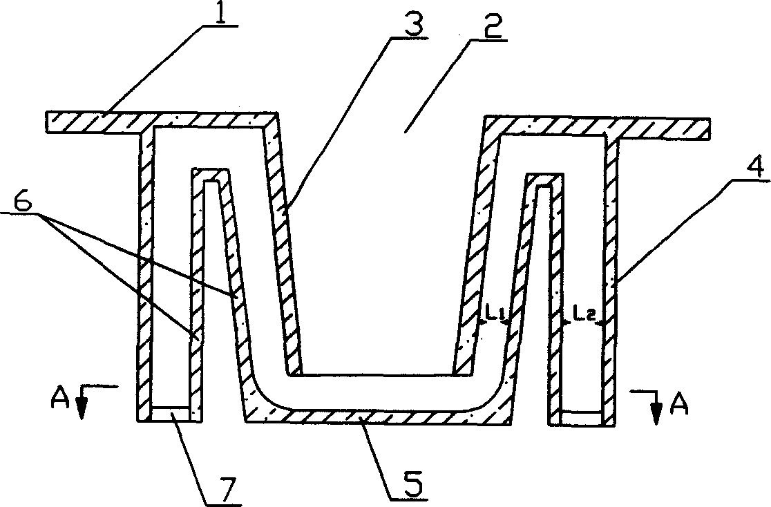 M-shape water seal floor drain