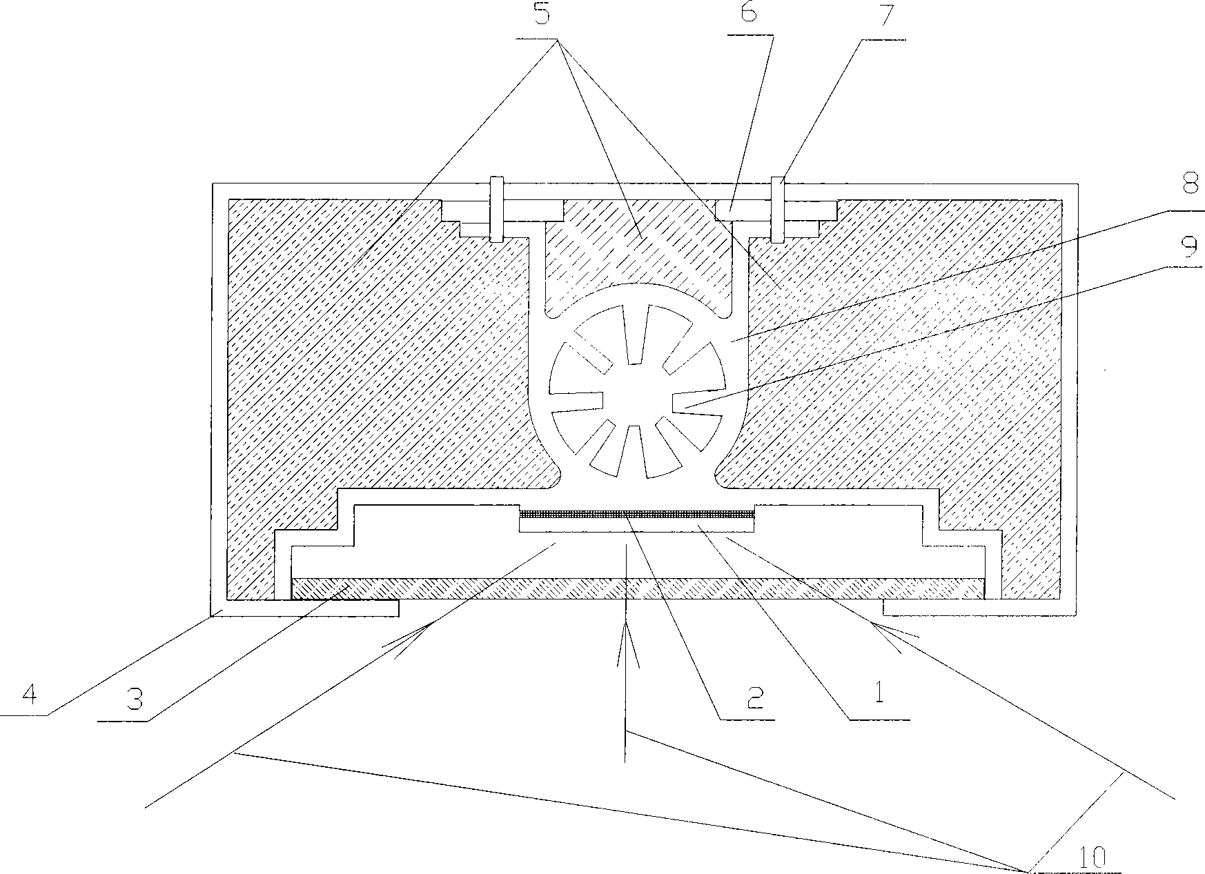 Slot light- focused solar light voltage thermal compound heat collector