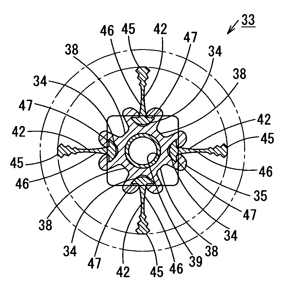 Rotary cleaning body, suction port body of vacuum cleaner, and production method of rotary cleaning body