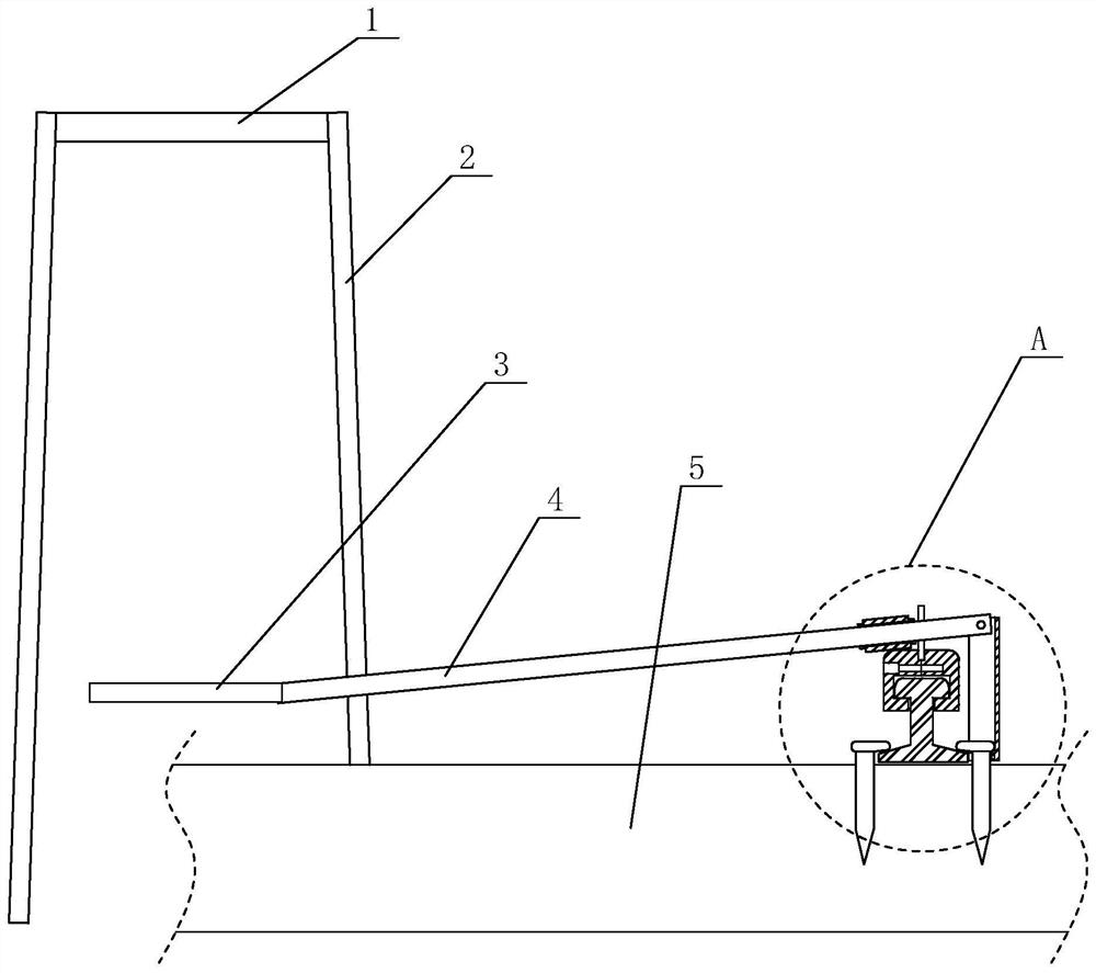 Swing type spike spinning extractor