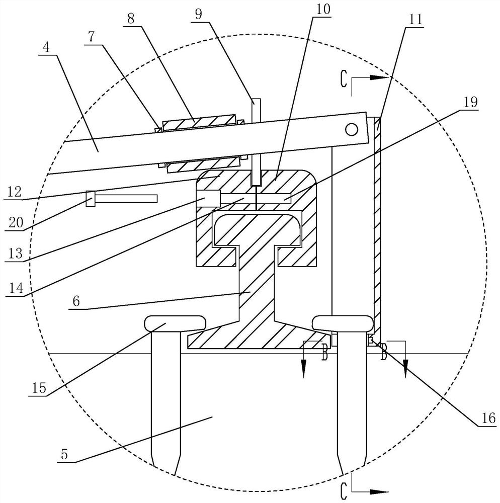 Swing type spike spinning extractor