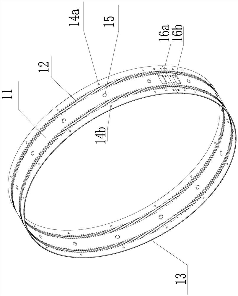 Adjustable flexible track device for pipeline