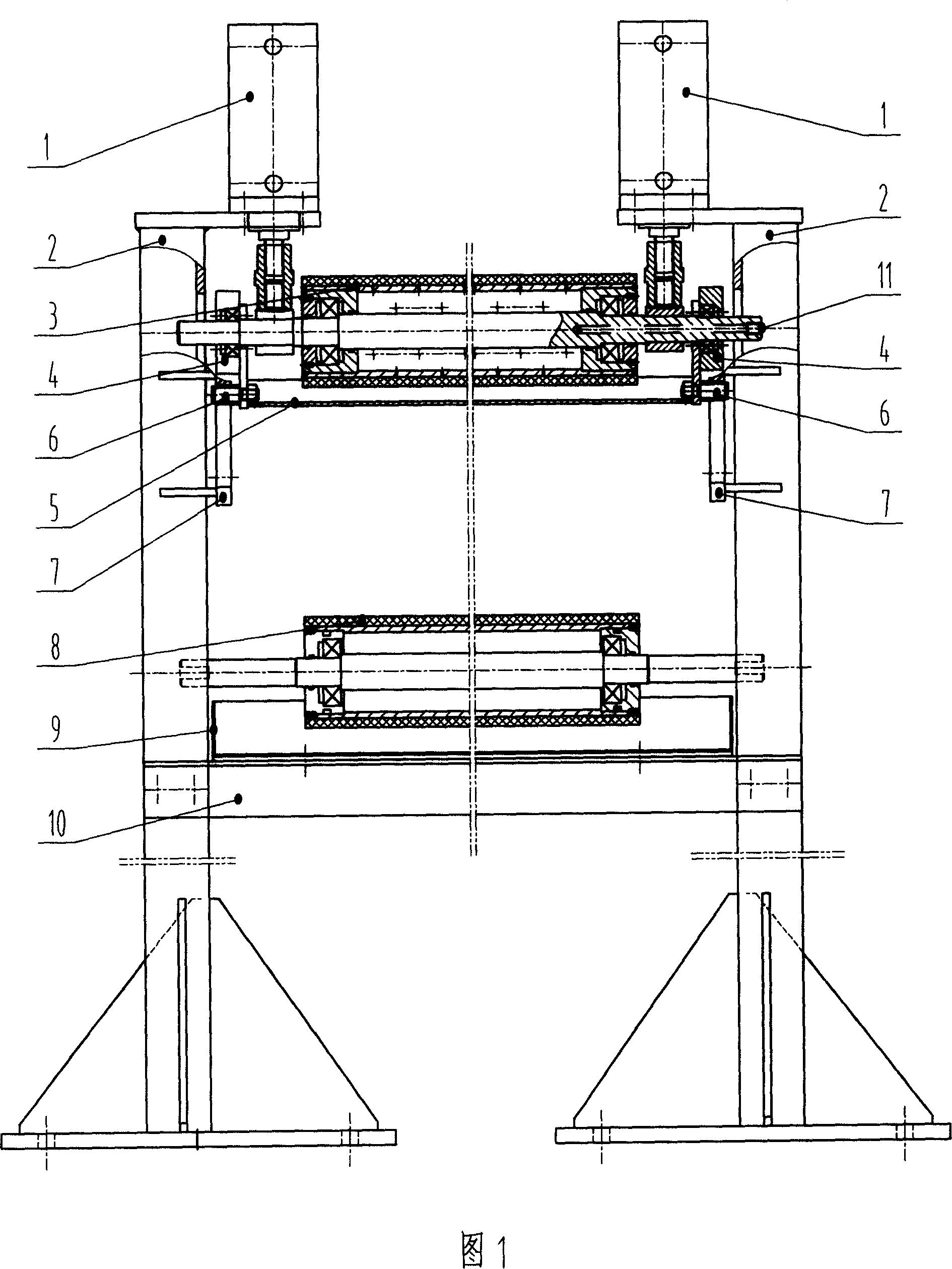 Silicon oil coating device of conveyor belt plate vulcanizer