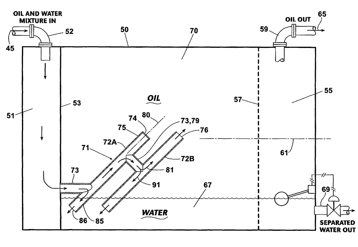 Crude oil storage tank with electrostatic internals to dehydrate crude oil within a process train of a floating production storage and offloading installation