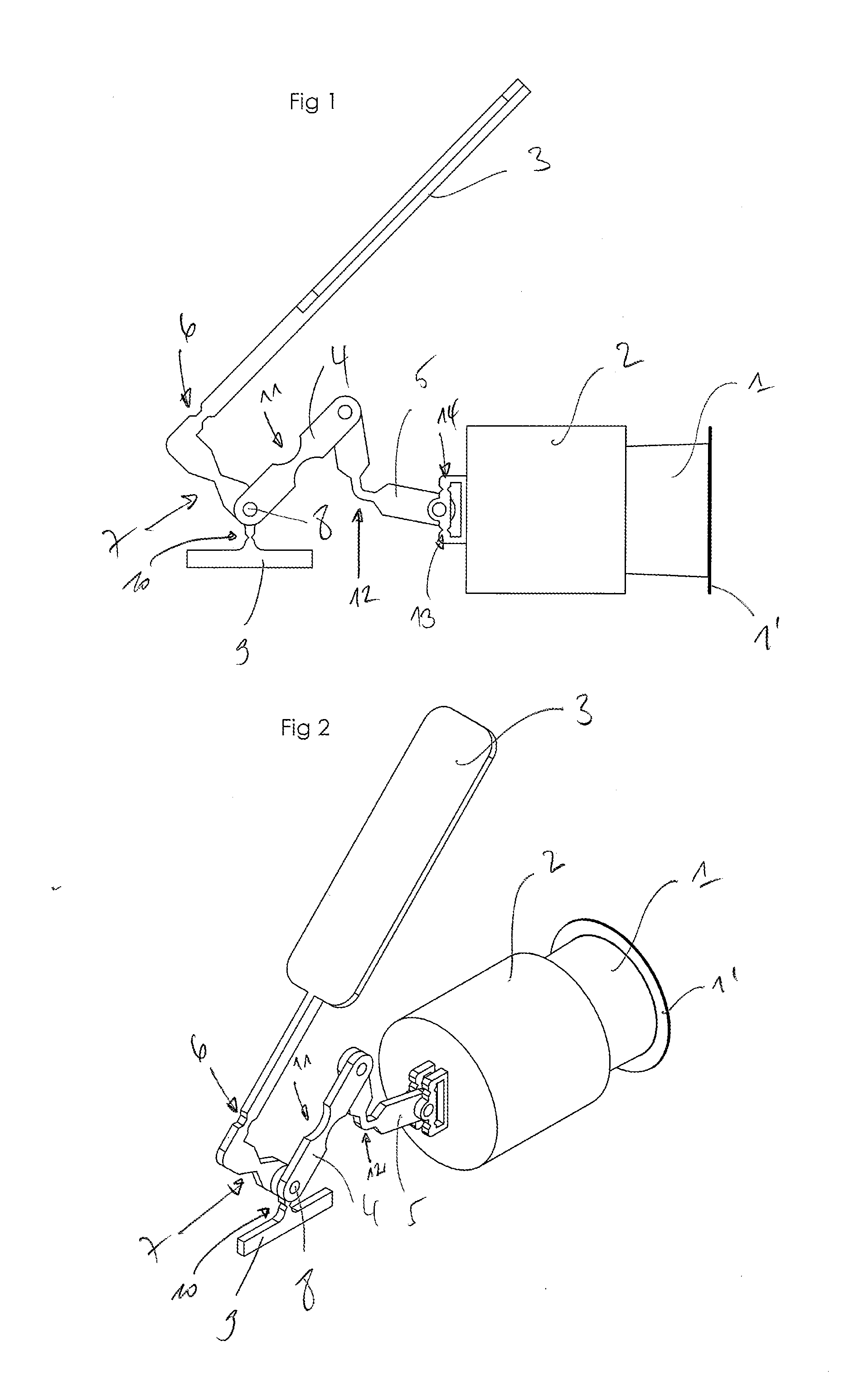 Capsule holder for preparing a beverage