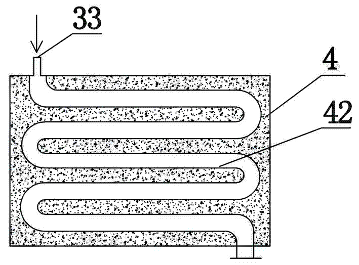 Heat collection evaporator with built-in passage and solar water heater with same