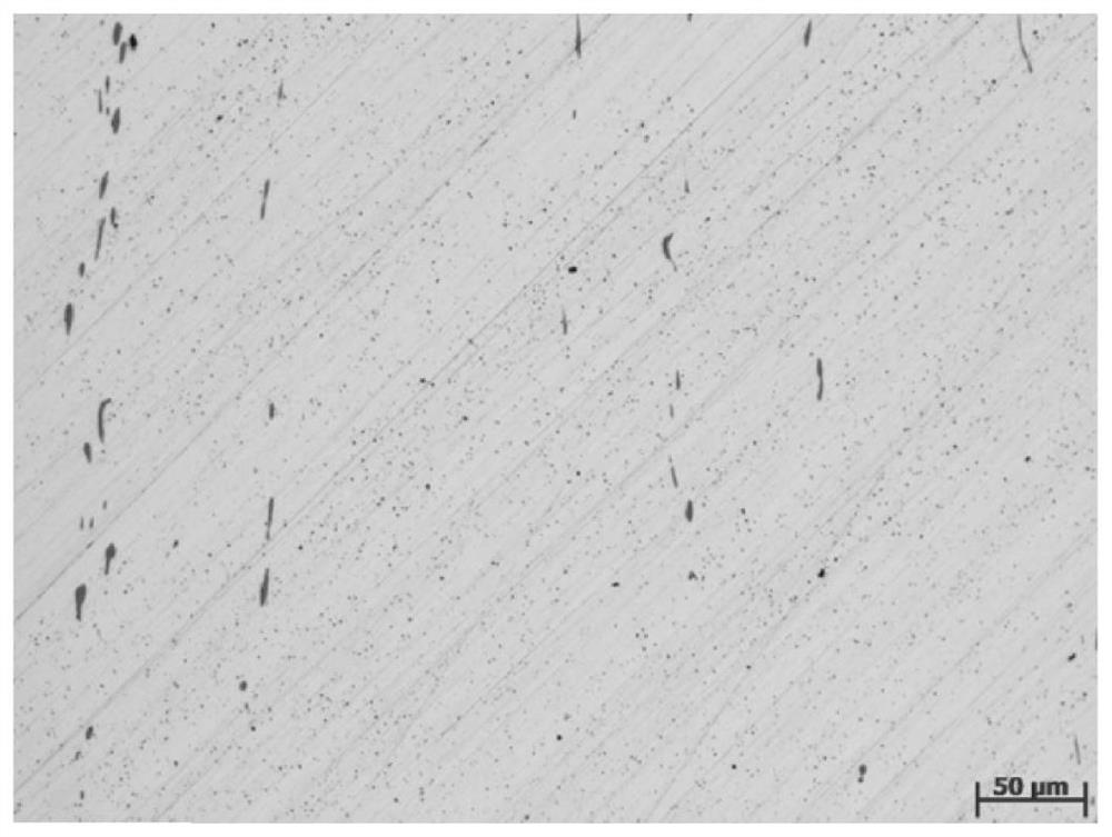 A non-modulated steel using tellurium to control the morphology of sulfide inclusions and its manufacturing method