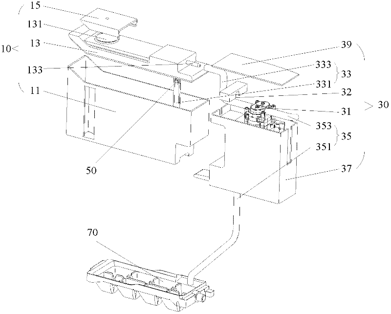 Water supply device, refrigerator and ice maker with the same