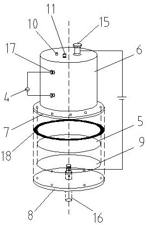 A device and method for sensitively detecting membrane permeation pressure value in membrane distillation process