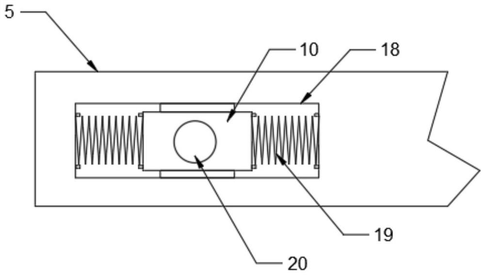 Underground concrete pipeline connection reinforcing device for highway engineering