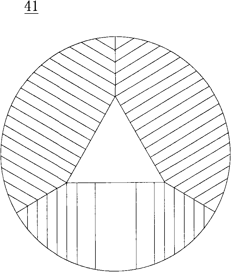 Co-construction and sharing type triangle-tube tower communication base station and setting method thereof