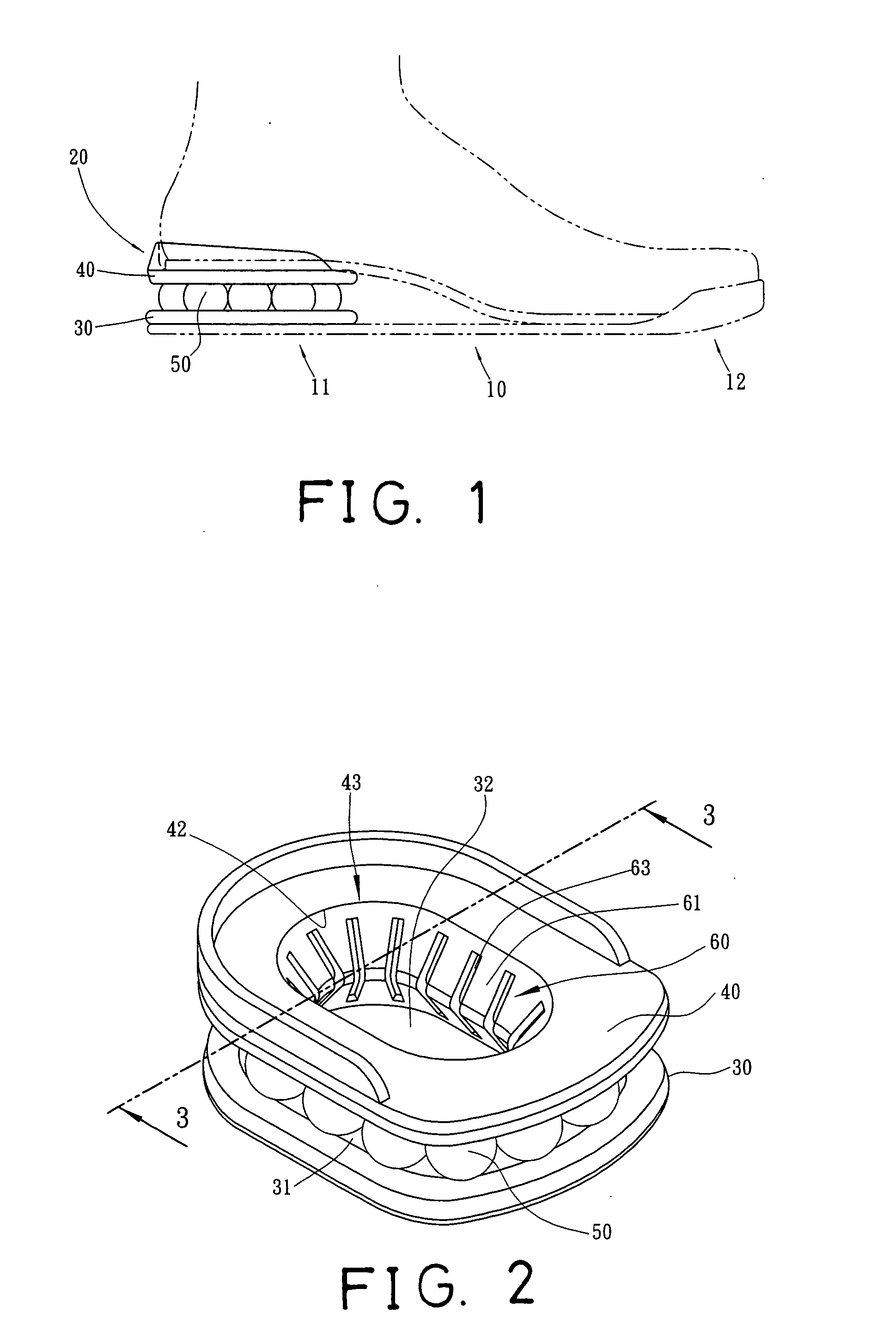 Shoe sole having heel cushioning member