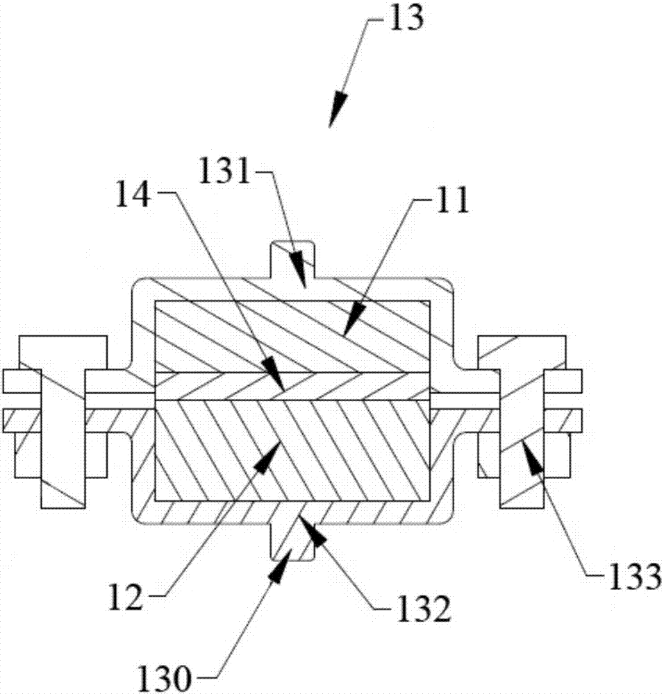 Plate-type spring assembly and vehicle hanging device