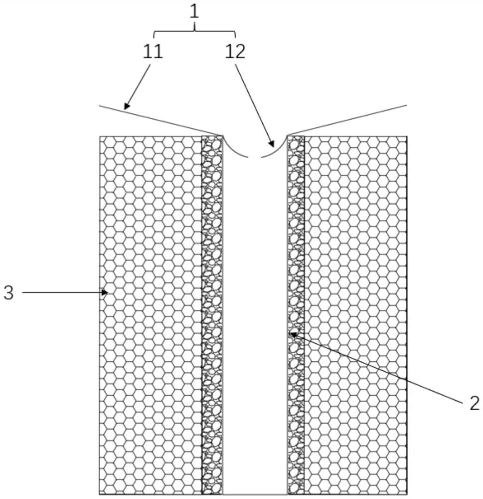 Storage and permeation device suitable for fruit tree root water and fertilizer application