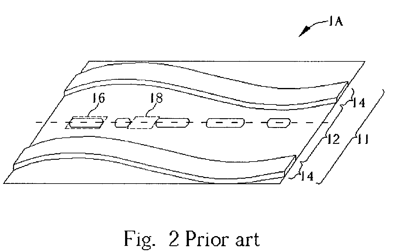 Data slicer capable of automatically removing current mismatch between current pumps incorporated therein and its operating method