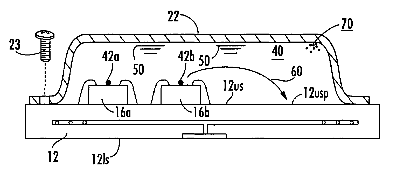 Parallel cooling of heat source mounted on a heat sink by means of liquid coolant