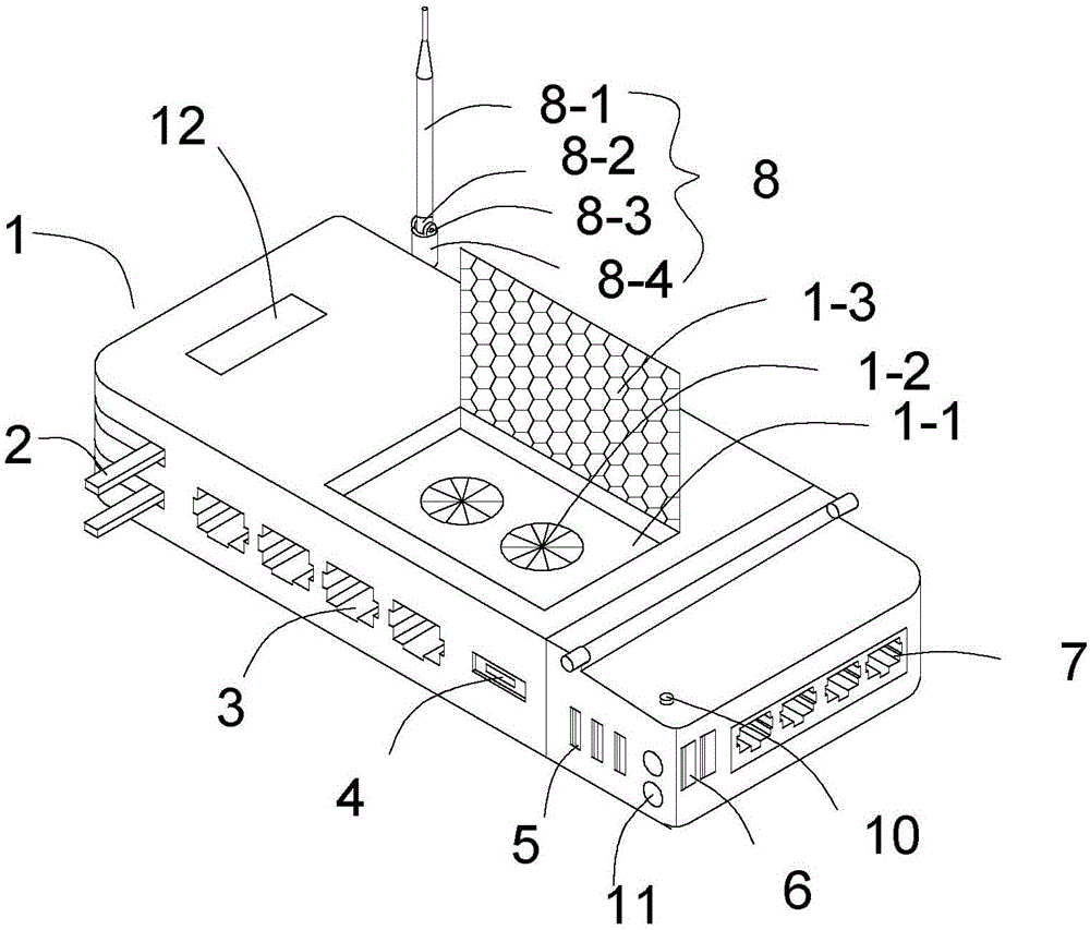 Router dissipating heat efficiently