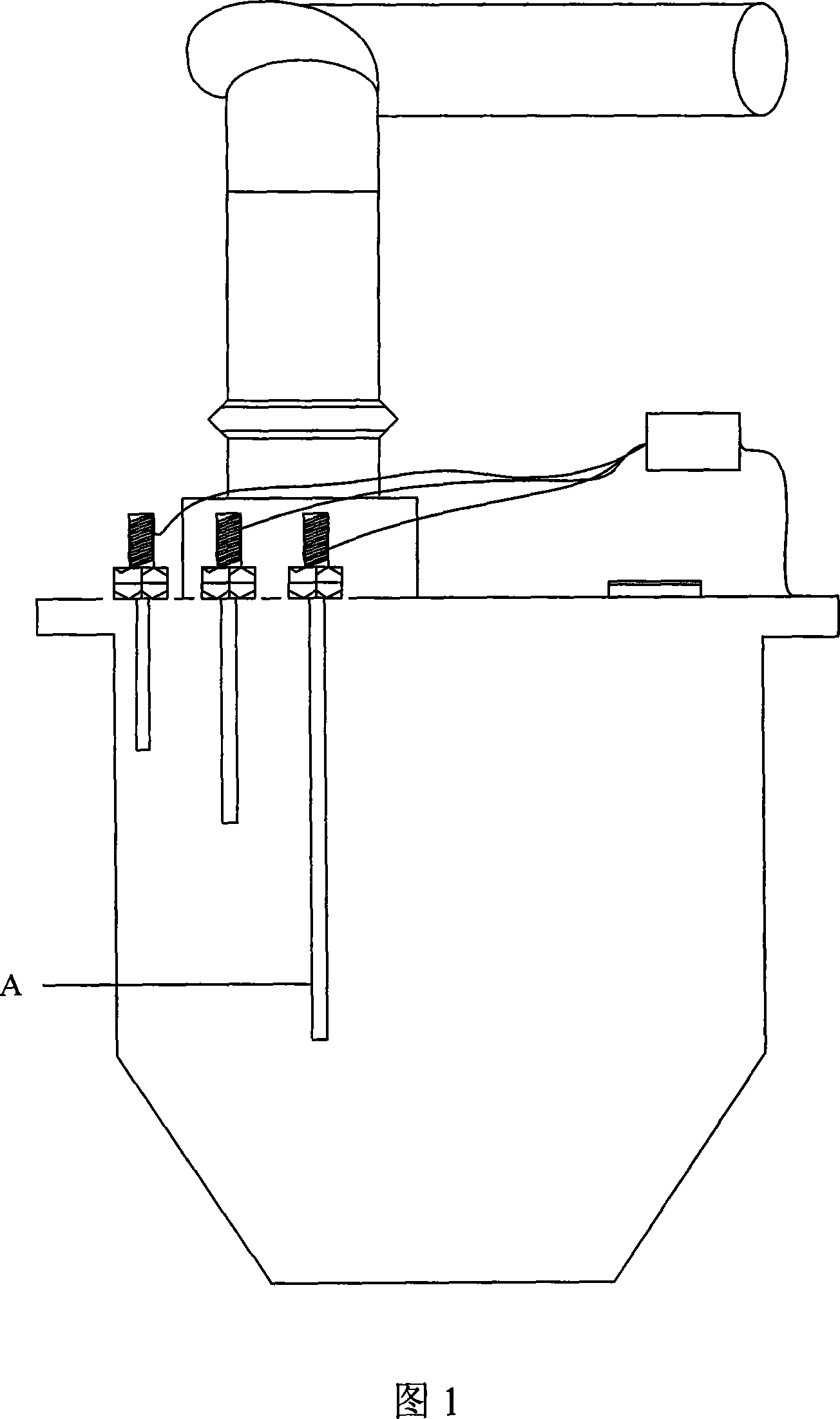 Material-feeding automatic detecting device and the chemical producing system