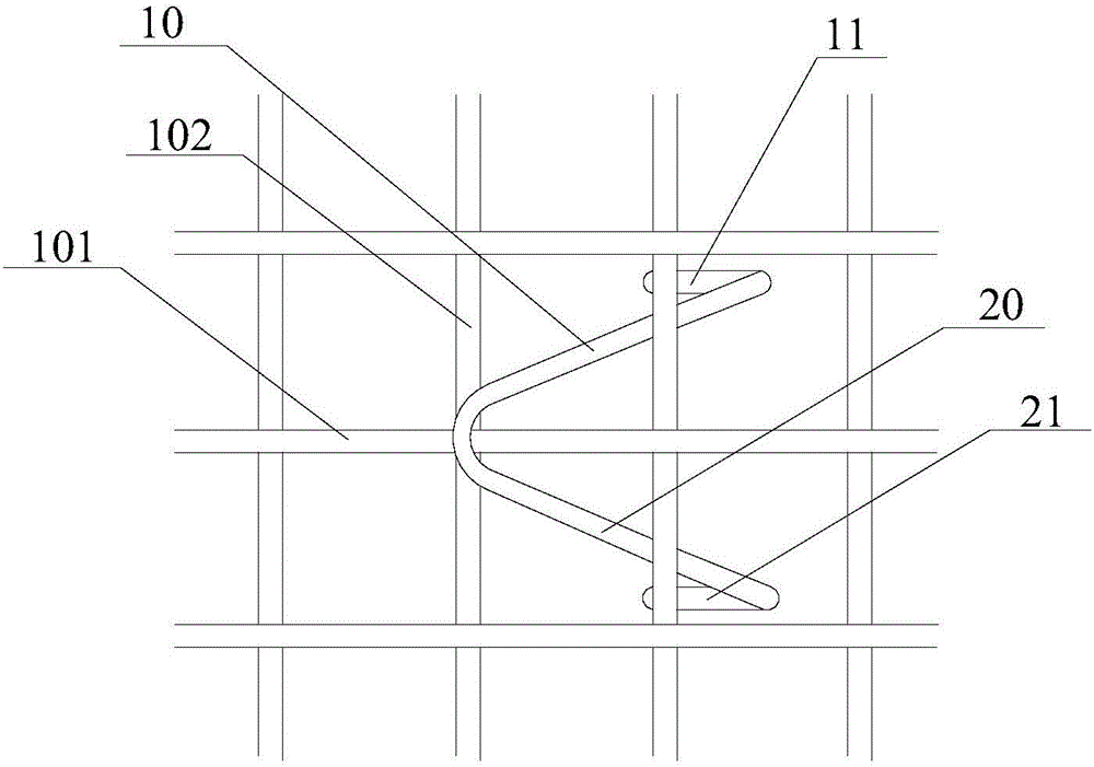 Automatically rebounding split head