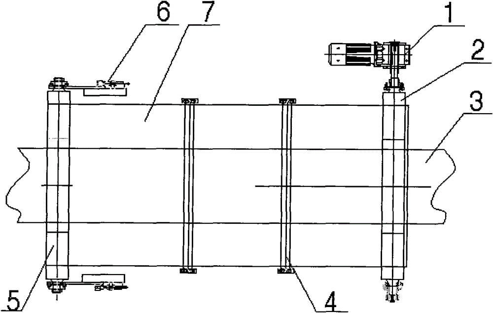 A belt online adjusting device capable of preventing belt deviation