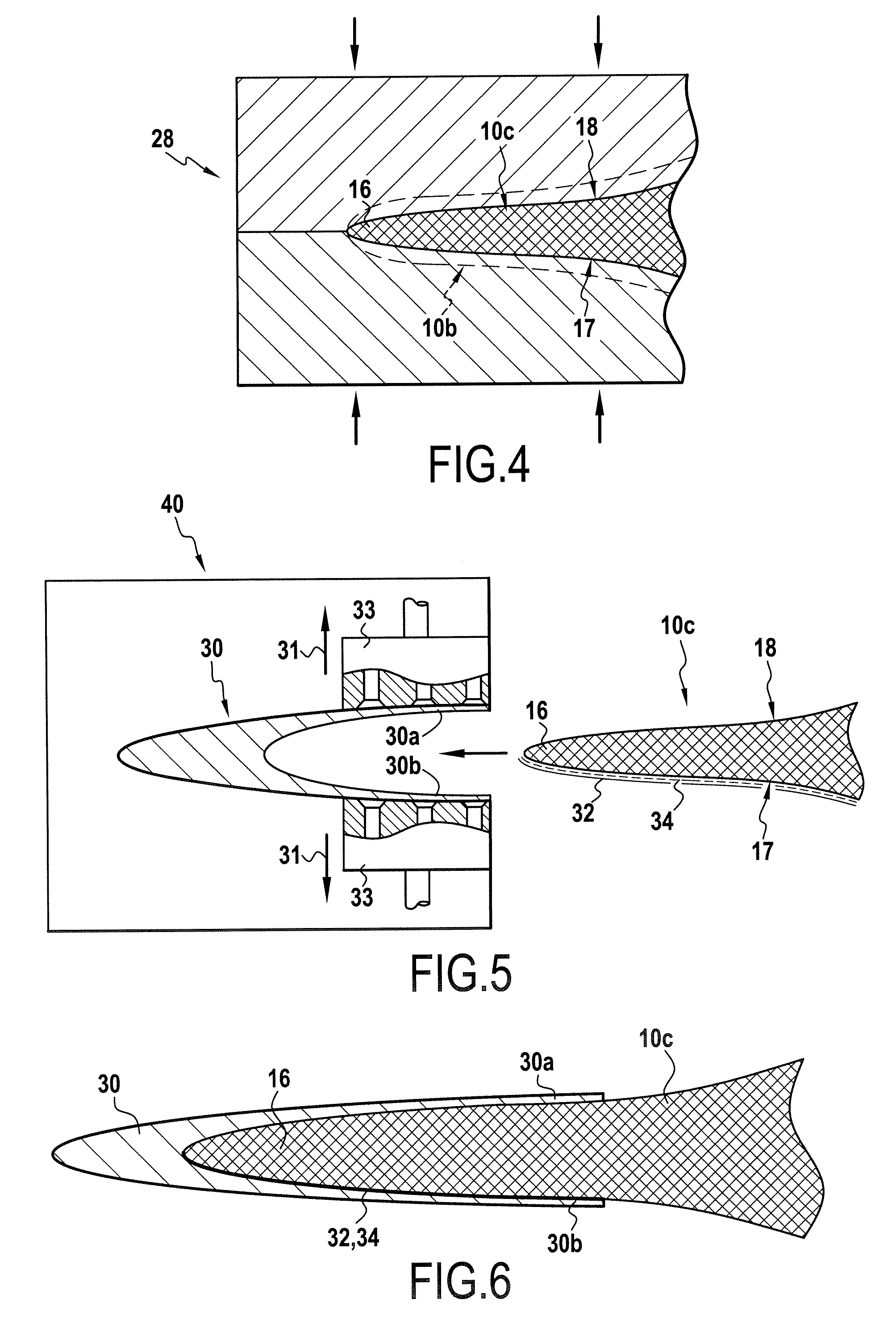 Method of manufacturing a composite turbomachine blade, and a blade obtained by the method