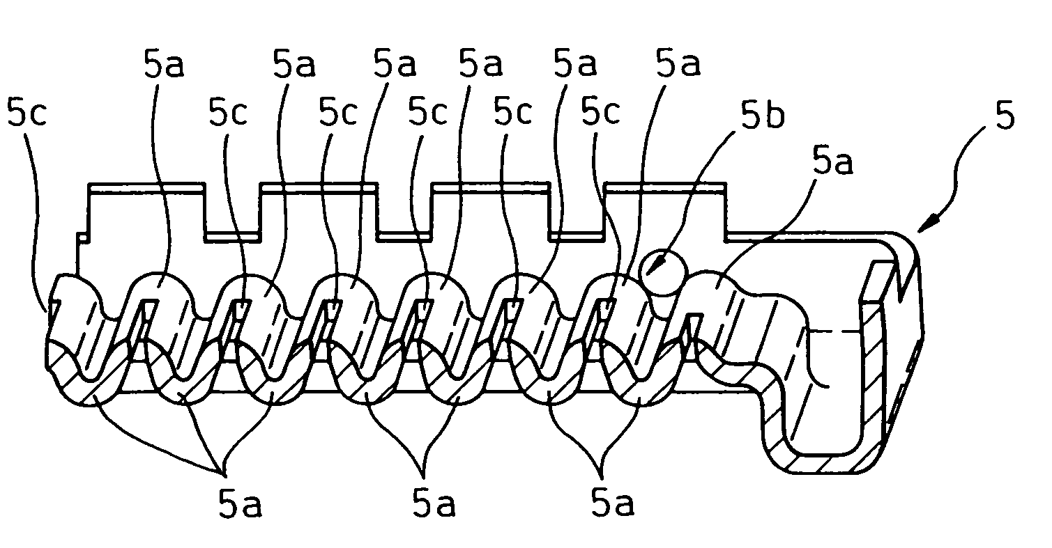 Heat exchanger and method of manufacturing core plate