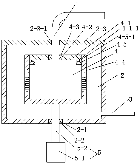 Wastewater centrifugal filtering device for water jet loom