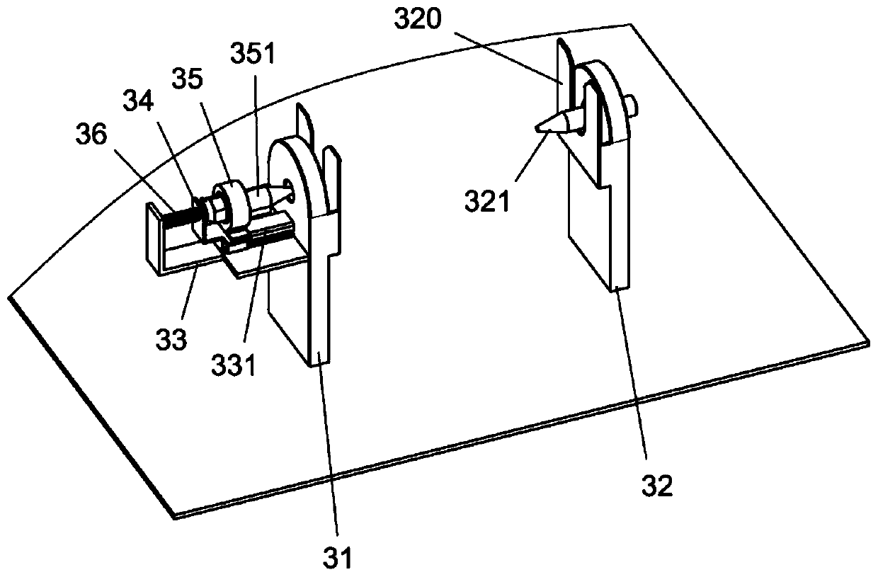 Batch uncoiling device of coiled cloth