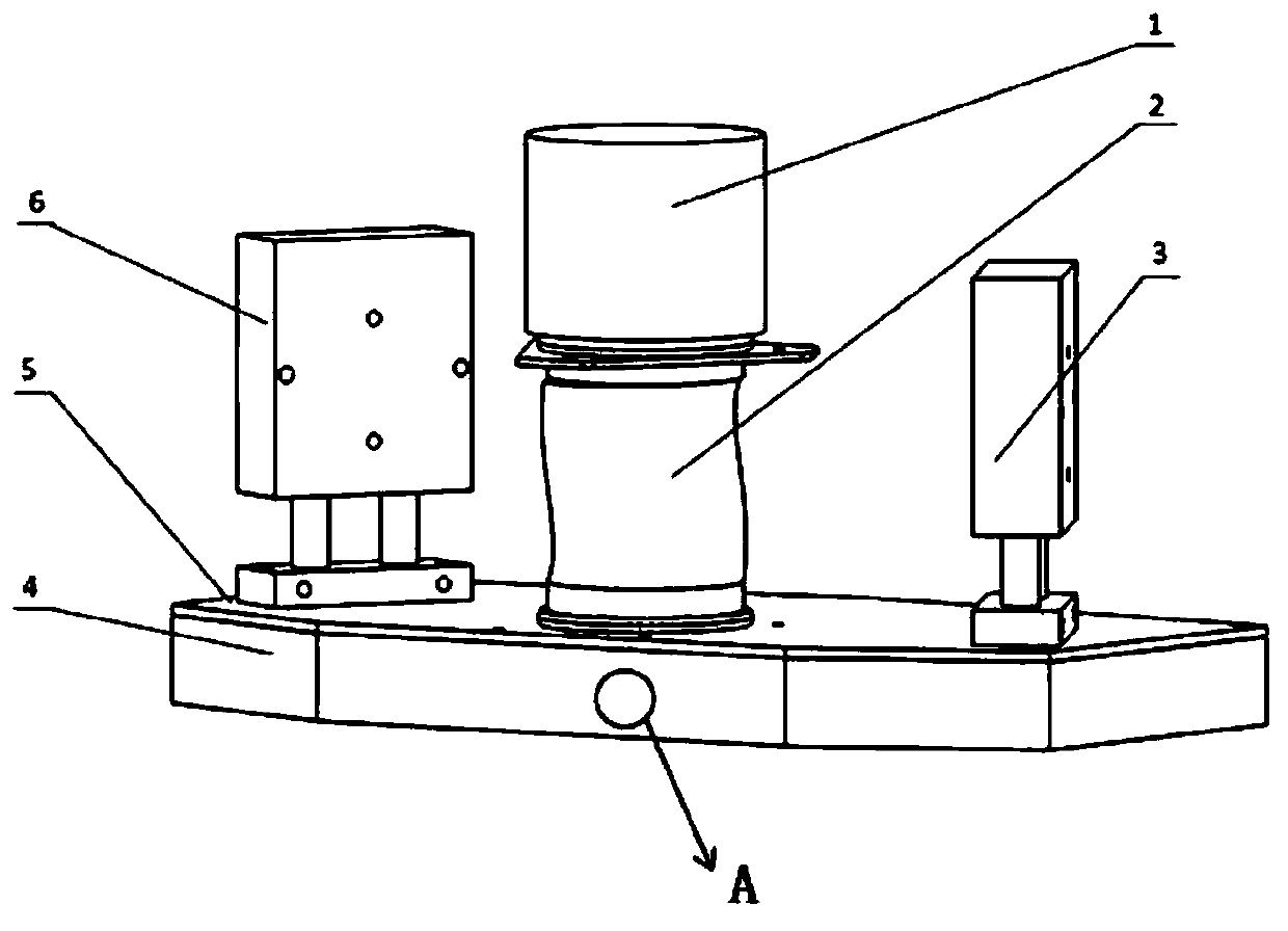 Adsorption cavity with honeycomb grid structure and adsorption method thereof