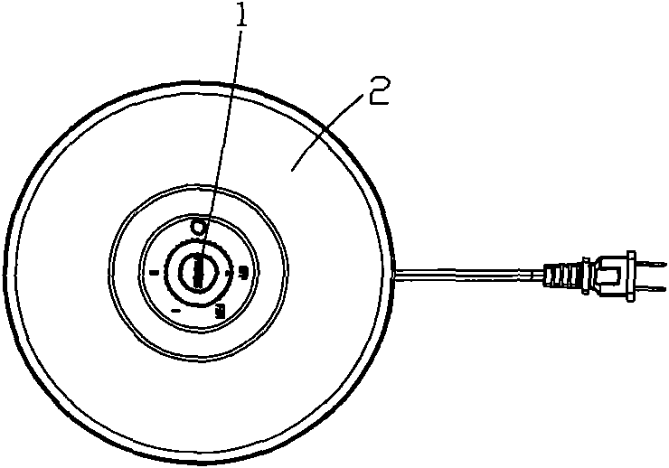 Warm fan with tower-shaped structure