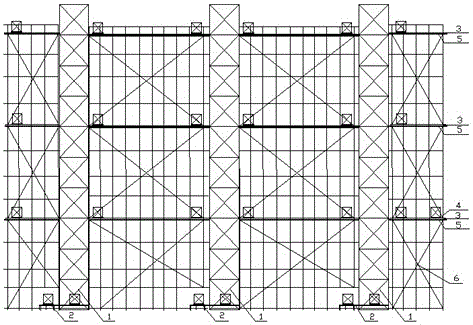 A transport device and transport method for coke oven refractories