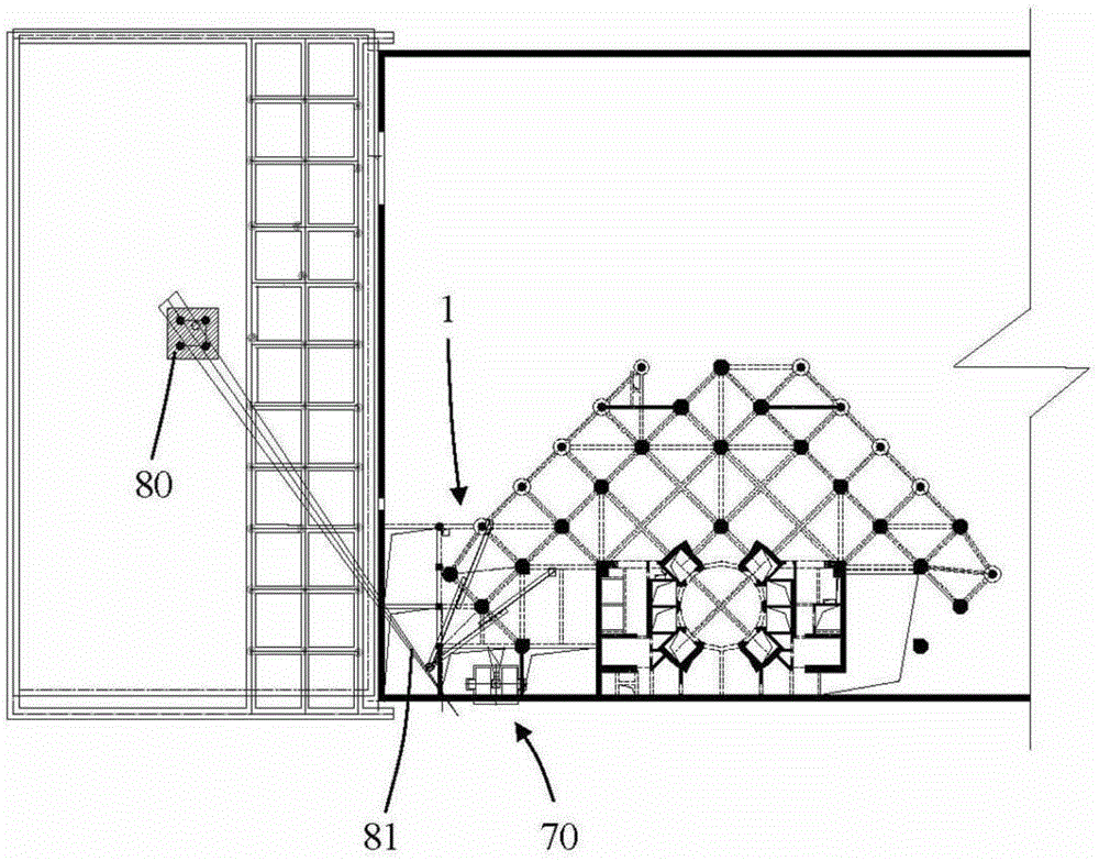 Herringbone tower crane anti-collision device with energy-dissipation function