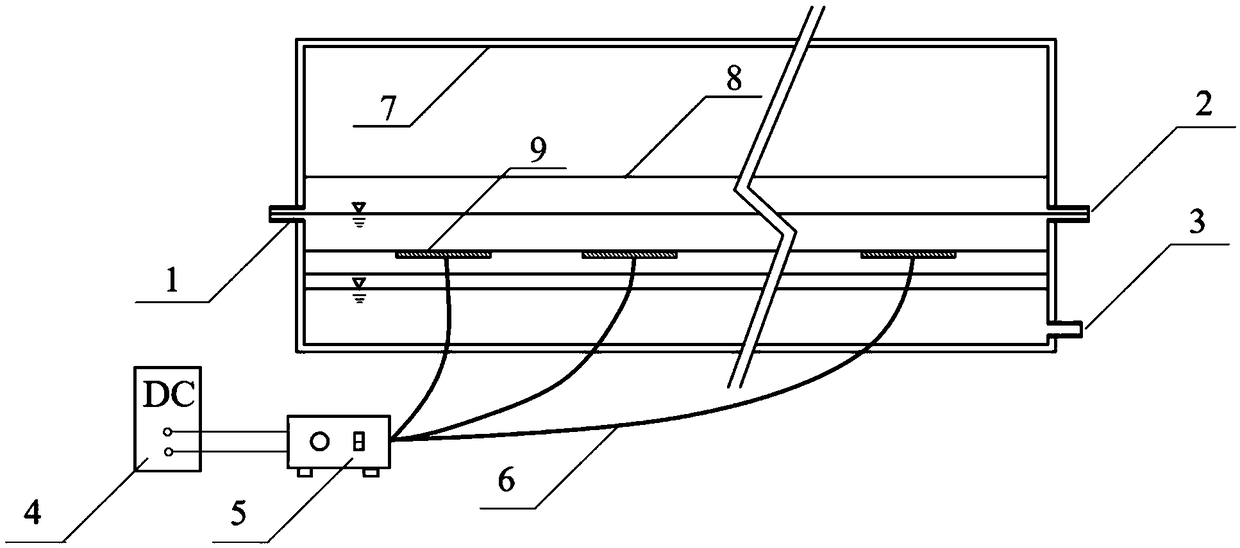 Tubular ultrasonic brackish water desalination equipment and method thereof