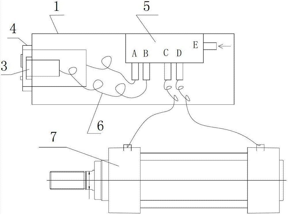 Electricity-free air-controlled device for portable pneumatic press