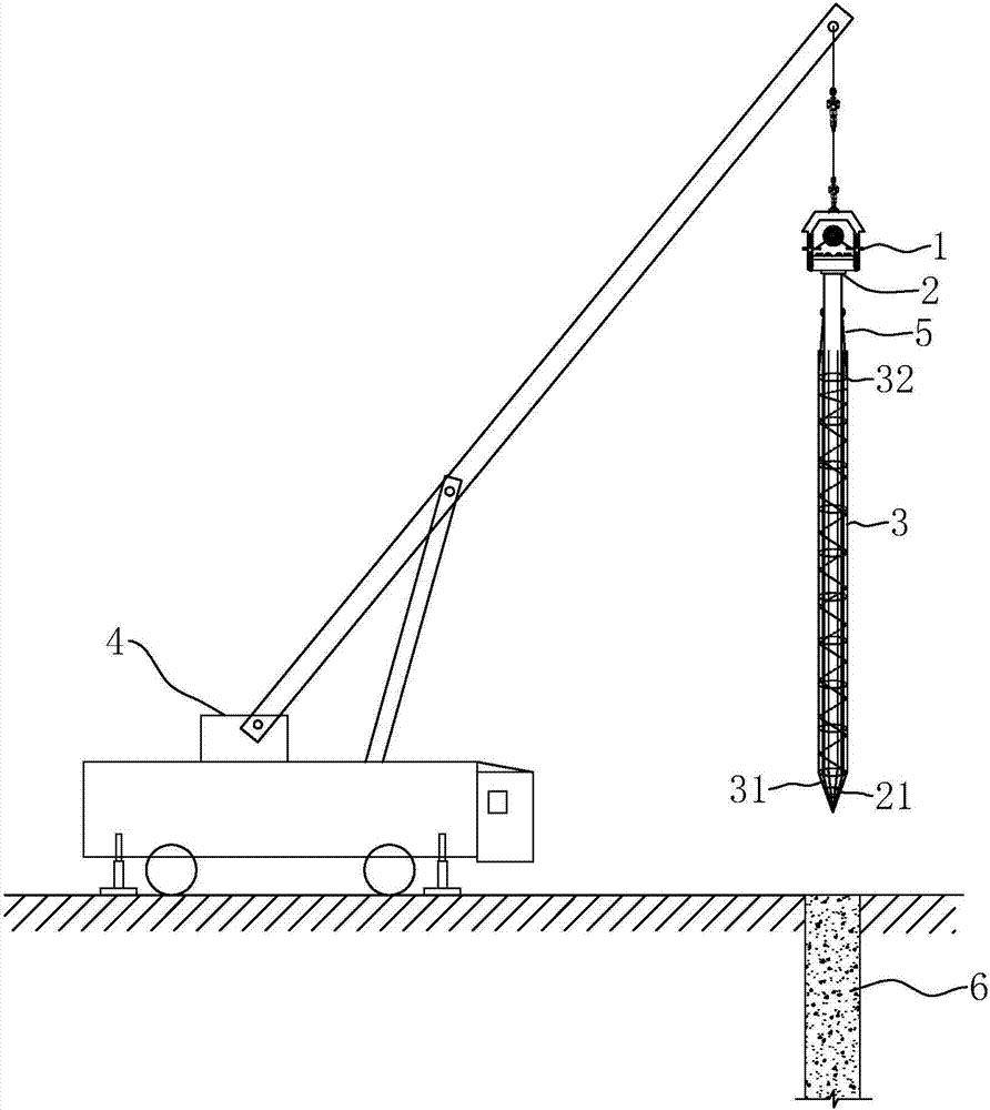 Method for effectively inserting long spiral bored pile with post-inserted cage into vibration pipe