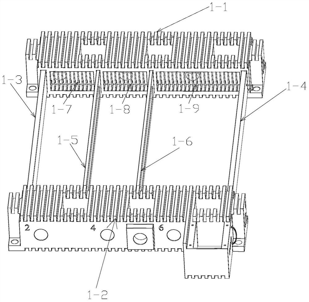 Whole vehicle thermal management integrator suitable for hybrid power and pure electric vehicles