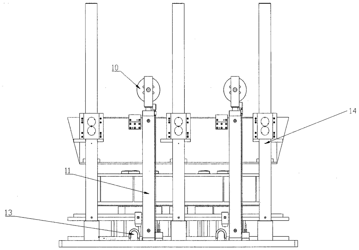 A detection device for simulating the impact of the coil on the pressure plate when the transformer is short-circuited