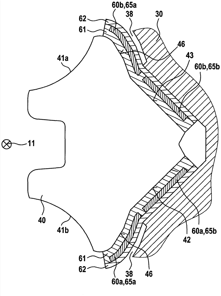 Guide Carriage with a Sensory Layer on the Raceway Insert