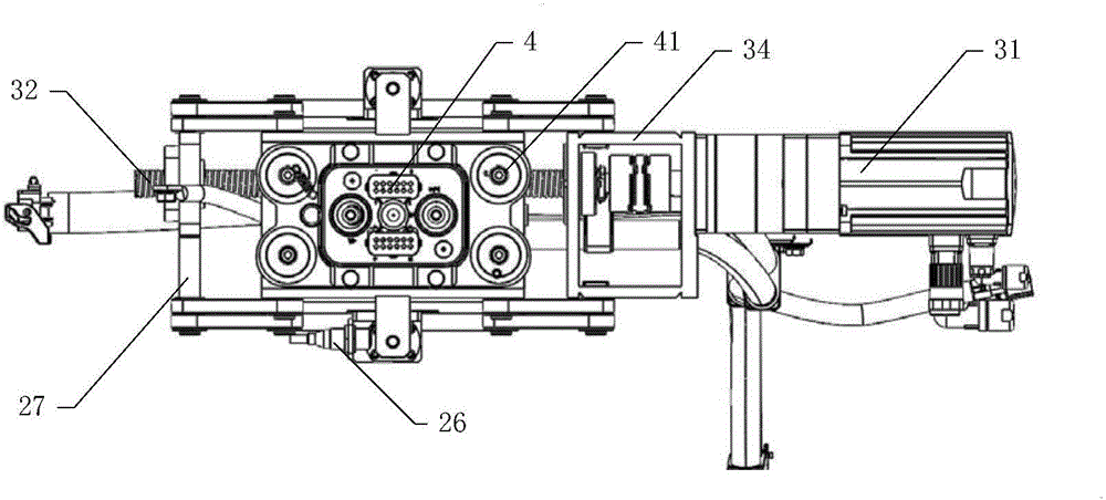 Automatic plugging and pulling-out charging device for power battery