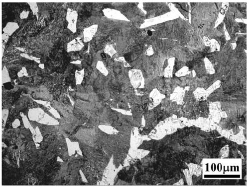 In-situ micro nanometer TiC particle strengthened and toughened ordinary carbon steel and preparation method thereof