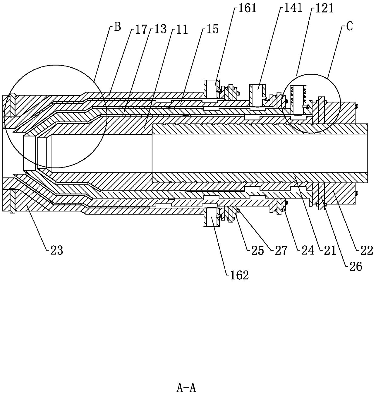 Dual-colored cable three-layer co-extrusion device